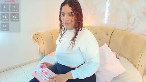 Snapshot of nathamiller chatting on November 16, 1:28 pm Natha online show from November 16, 1:28 pm