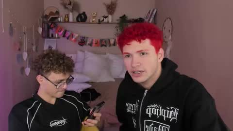 Snapshot of nathan_curl chatting on October 29, 10:44 pm Nathan online show from October 29, 10:44 pm