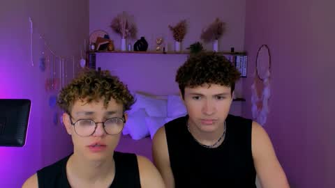 Snapshot of nathan_curl chatting on November 26, 11:33 am Nathan online show from November 26, 11:33 am