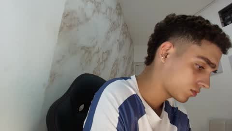 nathan_shimmer online show from February 26, 10:20 pm