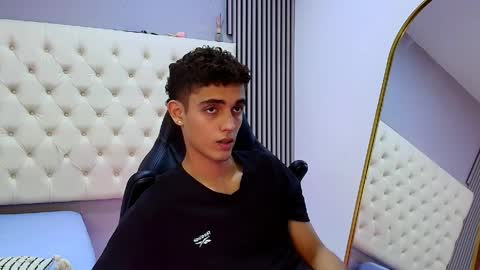 nathan_shimmer online show from April 23, 11:18 pm