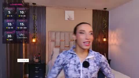 Snapshot of nathan_smithh chatting on June 16, 7:05 pm nathan smithh online show from June 16, 7:05 pm