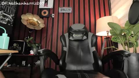 Nathan Harris online show from January 11, 10:59 pm