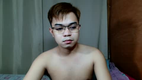 nathaniel680197 online show from July 12, 11:51 pm