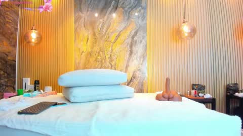 nathassa online show from March 3, 2:37 pm