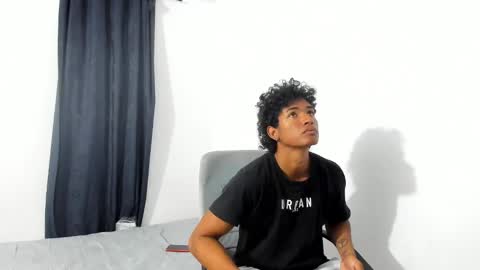 Snapshot of nati_sm chatting on January 3, 6:33 am Nati online show from January 3, 6:33 am