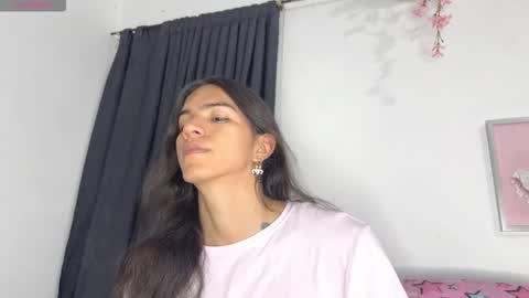 Snapshot of nati_sm chatting on November 11, 5:29 am Nati online show from November 11, 5:29 am