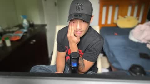 native_boy2 online show from February 28, 1:28 am