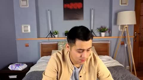 Dirk Diggler online show from March 13, 3:29 pm