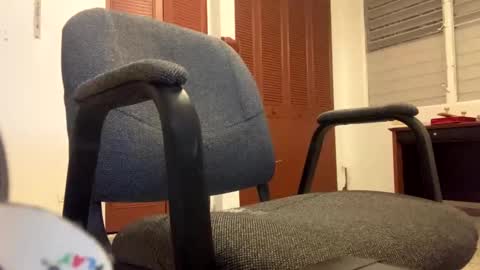 Snapshot of natsurept chatting on December 17, 2:01 am Jose online show from December 17, 2:01 am