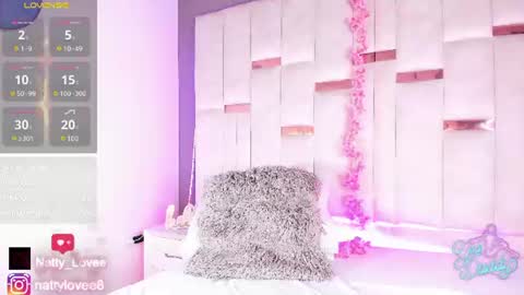 Snapshot of natty_lovee chatting on July 6, 3:03 pm Naty online show from July 6, 3:03 pm