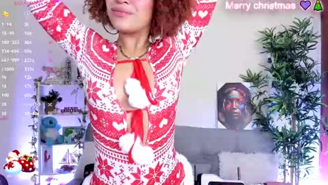 Snapshot of natty_romanof_1 chatting on December 19, 12:56 pm natty online show from December 19, 12:56 pm