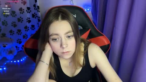 Snapshot of natural_babe666 chatting on February 12, 9:20 am natural_babe666 online show from February 12, 9:20 am