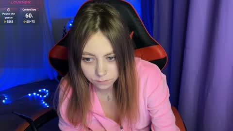 Snapshot of natural_babe666 chatting on March 11, 2:51 pm natural_babe666 online show from March 11, 2:51 pm