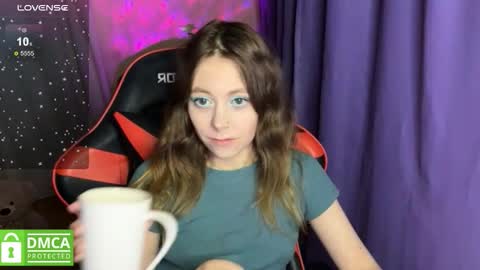 Snapshot of natural_babe666 chatting on September 17, 10:00 pm natural_babe666 online show from September 17, 10:00 pm