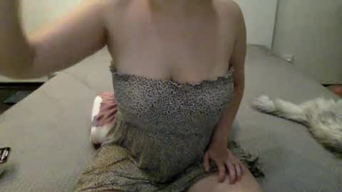 Snapshot of natural_beauty201 chatting on November 22, 9:36 pm Penelopa369 online show from November 22, 9:36 pm