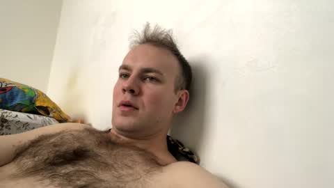 Snapshot of naturelook824802 chatting on December 1, 9:36 am naturelook824802 online show from December 1, 9:36 am