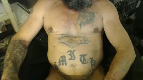 Snapshot of naturenaked chatting on December 16, 2:04 am NatureNaked online show from December 16, 2:04 am