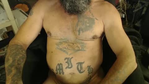 Snapshot of naturenaked chatting on January 19, 7:58 pm NatureNaked online show from January 19, 7:58 pm