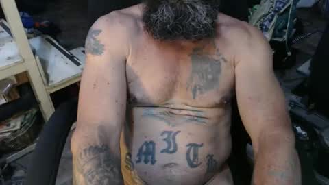 Snapshot of naturenaked chatting on October 14, 11:44 am NatureNaked online show from October 14, 11:44 am