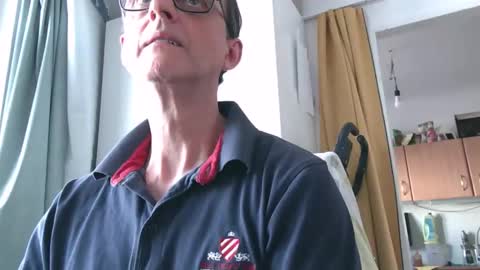 naturista25 online show from May 1, 4:22 pm