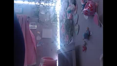 Amara rose online show from March 4, 10:54 am