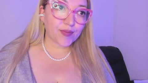 Nataly online show from November 1, 8:00 pm