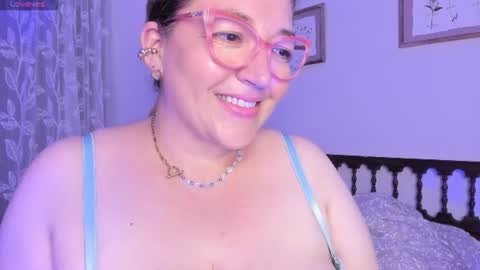 Snapshot of naty__mature_ chatting on July 3, 7:31 pm Nataly online show from July 3, 7:31 pm