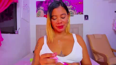 Snapshot of naty_coxx chatting on February 9, 2:49 am NATY COXX online show from February 9, 2:49 am