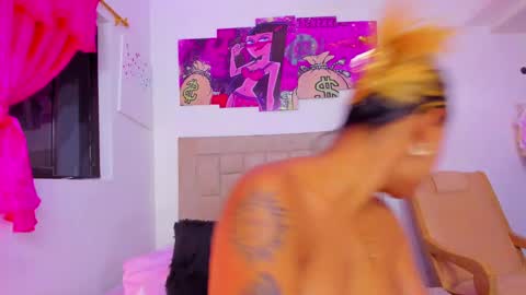 Snapshot of naty_coxx chatting on February 9, 10:43 pm NATY COXX online show from February 9, 10:43 pm