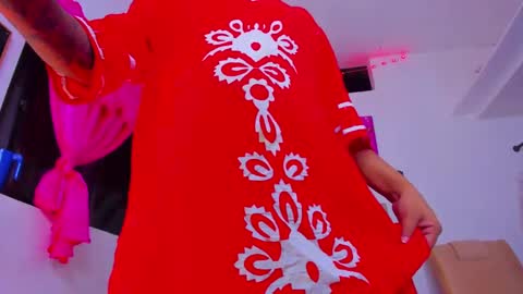 Snapshot of naty_coxx chatting on February 16, 3:15 am NATY COXX online show from February 16, 3:15 am