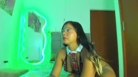 Snapshot of naty_coxx chatting on June 7, 11:52 pm NATY COXX online show from June 7, 11:52 pm