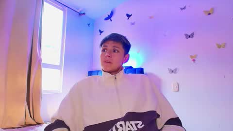 Fernanda online show from December 4, 2:04 pm