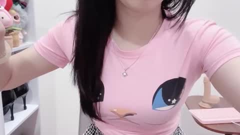 Snapshot of natycutiegirl chatting on November 17, 2:06 am Kiki online show from November 17, 2:06 am