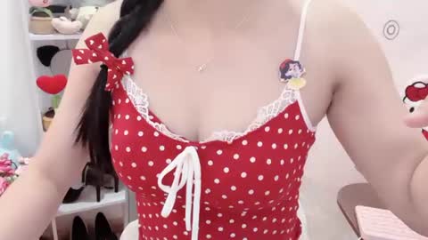 Kiki online show from July 18, 2:27 am