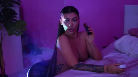 Naty online show from March 8, 11:27 am