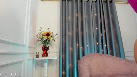 Snapshot of natysnow chatting on December 21, 12:53 am IG nattichips online show from December 21, 12:53 am