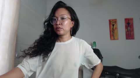 Stella Mcqueen online show from December 30, 4:19 pm