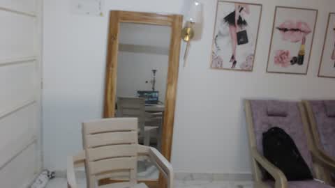 Snapshot of natzumi_mcqueen chatting on July 18, 3:27 pm Stella Mcqueen online show from July 18, 3:27 pm