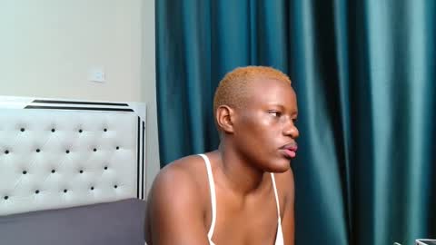 Snapshot of naughty_alexah chatting on October 19, 5:52 am Alexa online show from October 19, 5:52 am