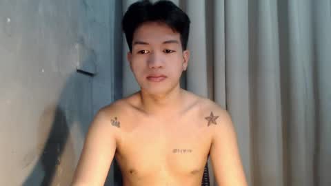 Snapshot of naughty_angelo chatting on July 21, 7:00 am naughty_angelo online show from July 21, 7:00 am