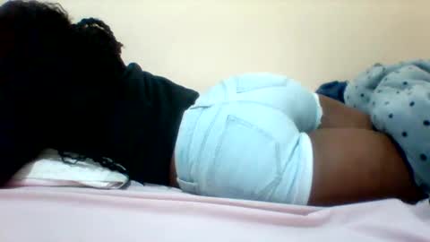 Snapshot of naughty_baddie5 chatting on May 26, 12:28 am candy online show from May 26, 12:28 am