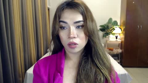 Snapshot of naughty_dreamerxxx chatting on January 24, 8:13 am Queen Jess online show from January 24, 8:13 am