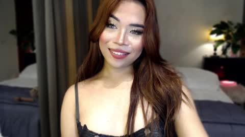 Snapshot of naughty_dreamerxxx chatting on November 19, 4:40 pm Queen Jess online show from November 19, 4:40 pm