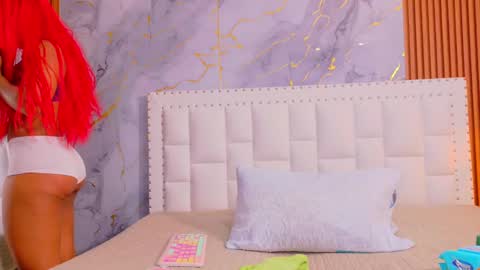 Snapshot of naughty_ebonyy chatting on November 11, 2:55 am SASHA online show from November 11, 2:55 am