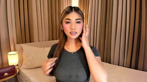 naughty_hunk_yuki online show from December 18, 8:53 am