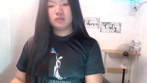 KATE online show from March 3, 6:12 pm