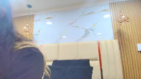 Snapshot of naughty_kittenm chatting on July 13, 11:24 am Kitten online show from July 13, 11:24 am