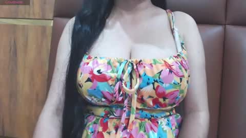 riya online show from August 4, 5:37 pm