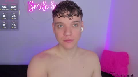 Snapshot of naughty_twink_ chatting on May 28, 4:15 pm Noah online show from May 28, 4:15 pm